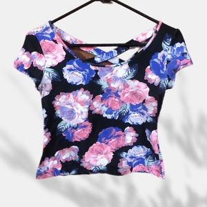 🇺🇸 Floral Crop Top